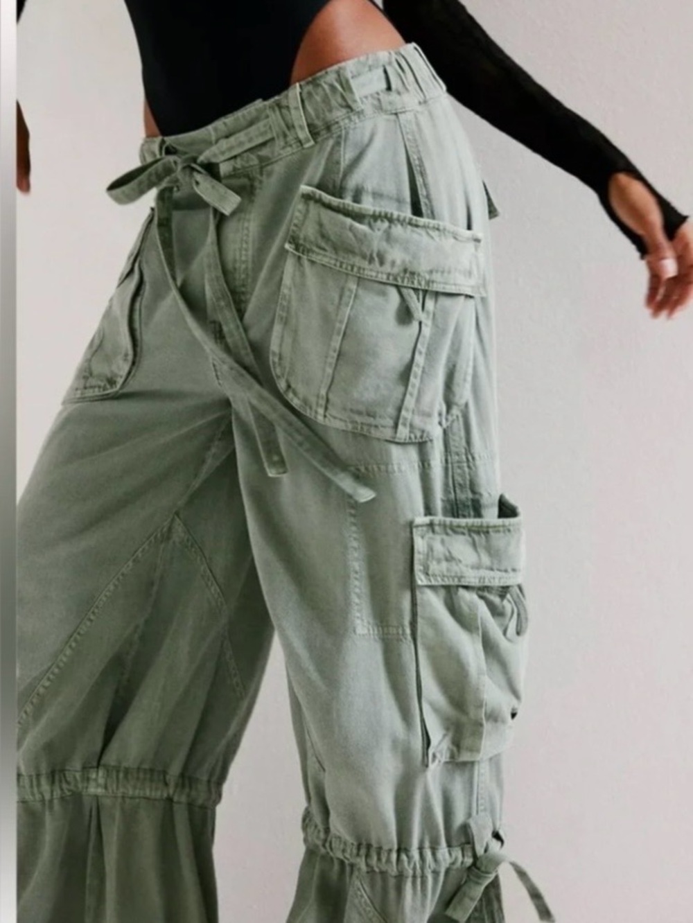 FREE PEOPLE “Big Sky” parachute cargo pants; sz LARGE;SLOUCHY, army GREEN, read! - Picture 3 of 8